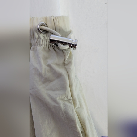 NEW With Tags Bo & Tee Khaki Drawstring Wide Leg Pants Size Medium - Picture 5 of 11